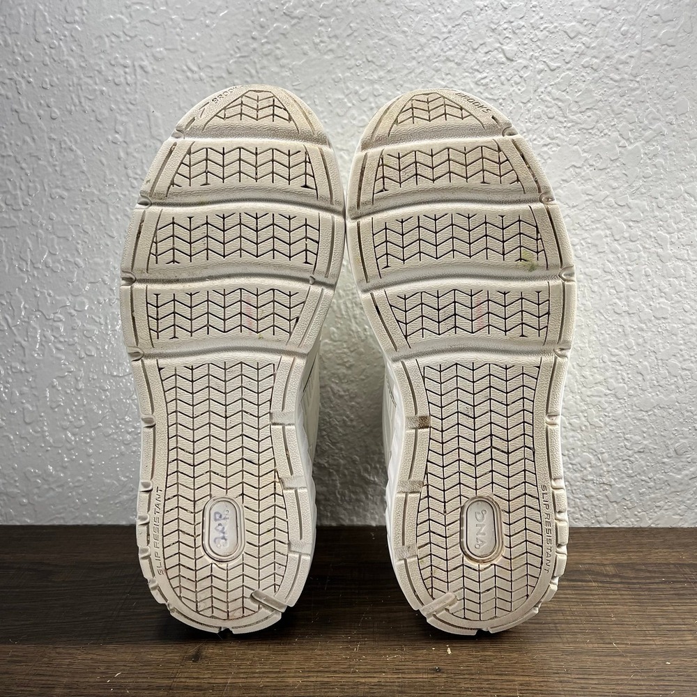Brooks Addiction Walker V-Strap 2 Men's White Shoes - Men's Size 10.5 (D) - Picture 9 of 10